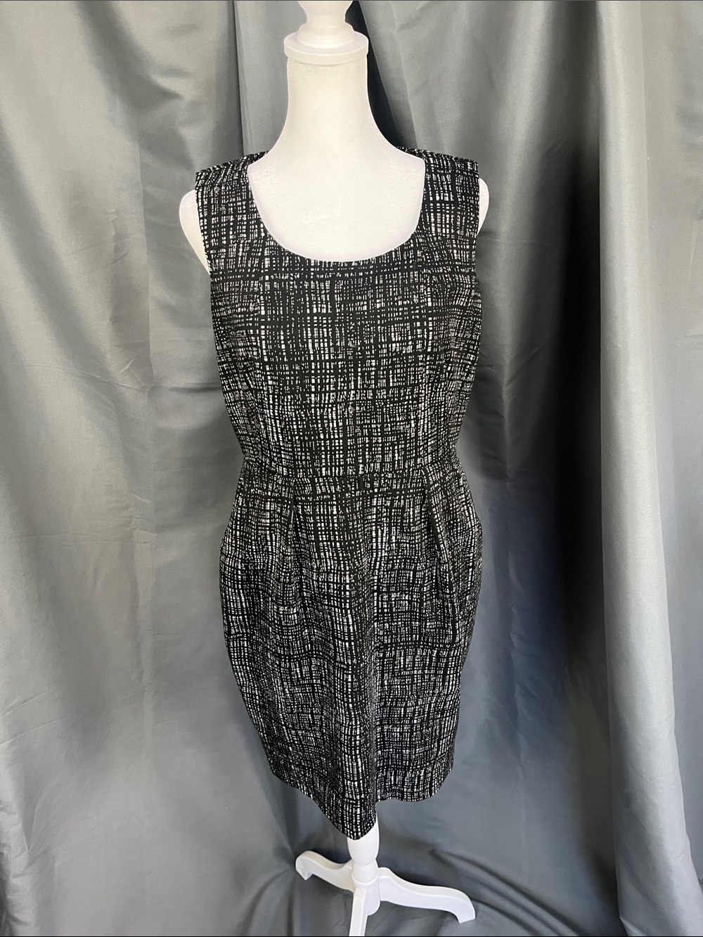 new directions Black & White Textured Sheath Dress